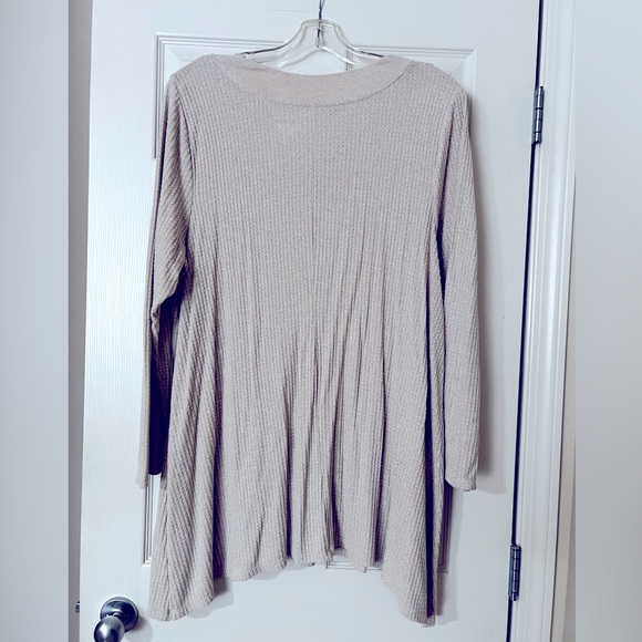 Lane Bryant Waffle Knit Tunic Top - 22/24 - Picture 3 of 3